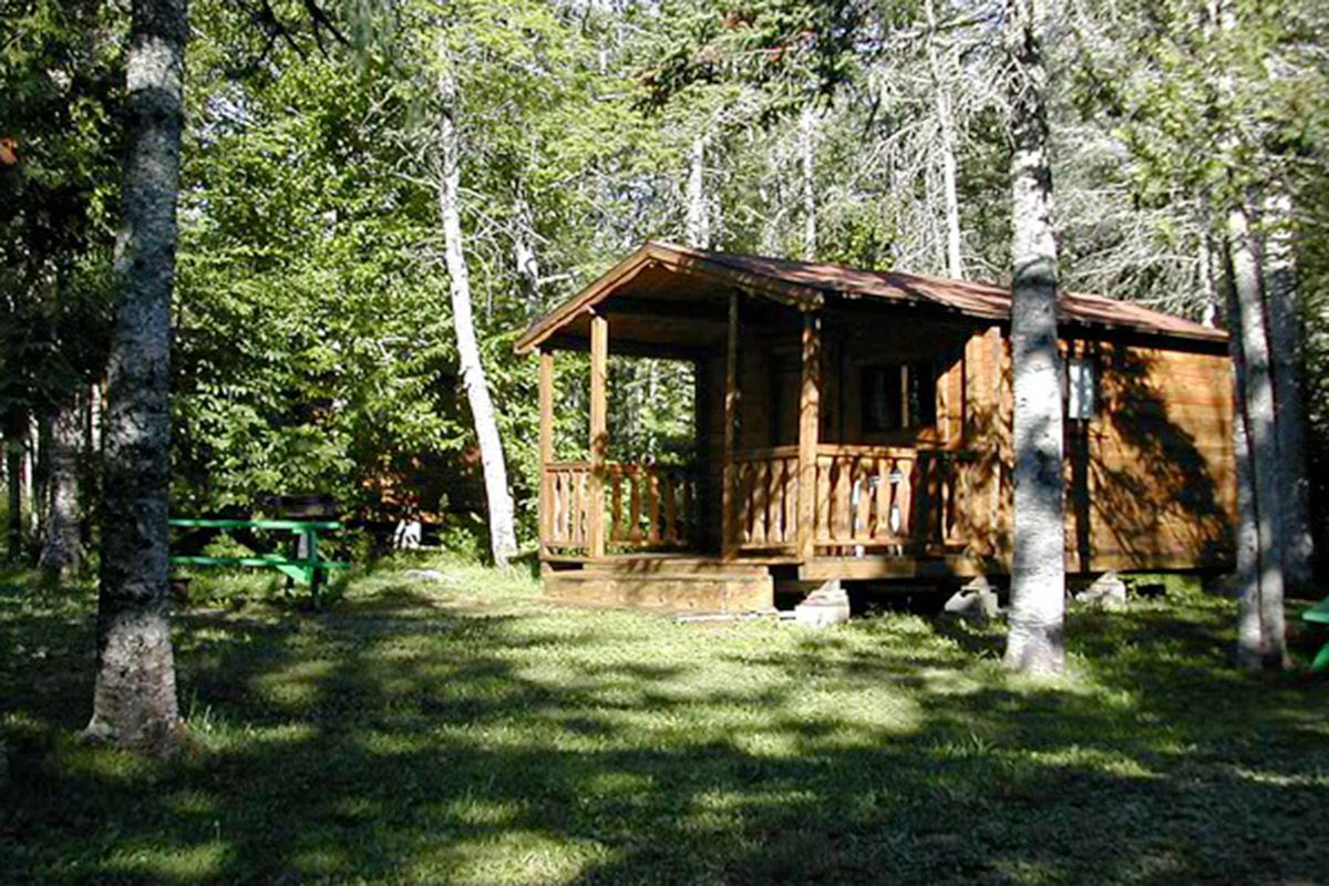 picture of a cabin